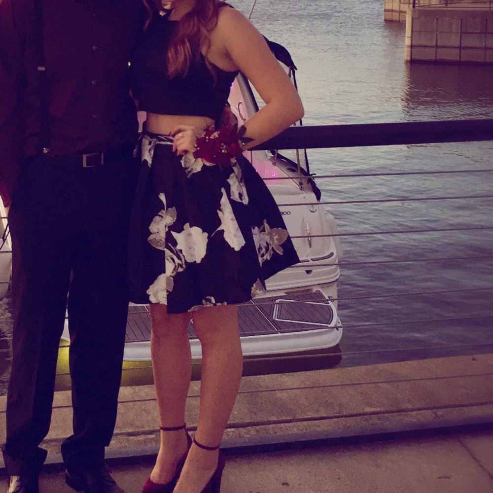 Gorgeous two piece dress :)